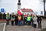 Studzionka. Po mszy w. z mieszkacami Studzionki, ktrzy przyjli uczestnikw Marszu Pamici na nocleg do swoich domw 
